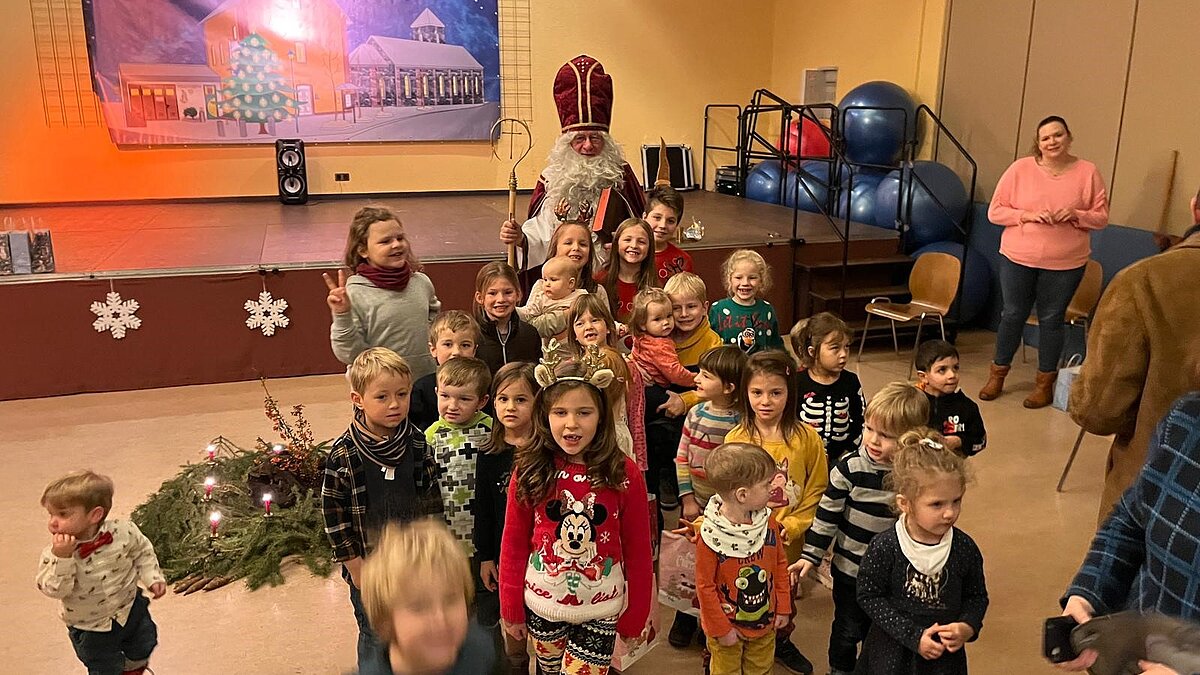 Kolping-Nikolaus kam zu den Kindern